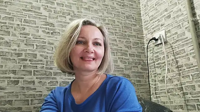 EdithManning online show from March 6, 12:30 pm