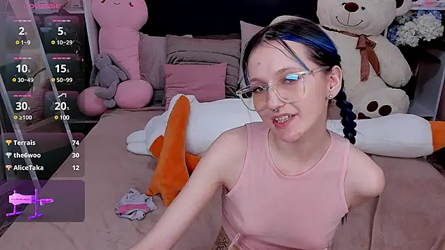 Snapshot of MiaKarlos chatting on March 22, 7:15 am MiaKarlos online show from March 22, 7:15 am