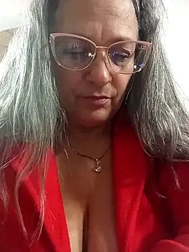 Snapshot of miisevvie_ chatting on February 20, 10:05 am miisevvie online show from February 20, 10:05 am