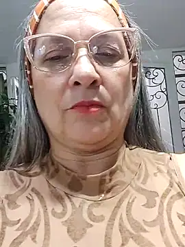 Snapshot of miisevvie_ chatting on February 28, 10:50 pm miisevvie online show from February 28, 10:50 pm