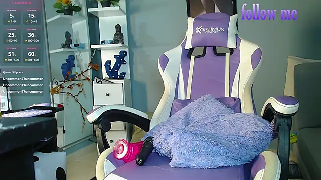 Snapshot of zoey-fox chatting on March 13, 1:54 am zoey-fox online show from March 13, 1:54 am