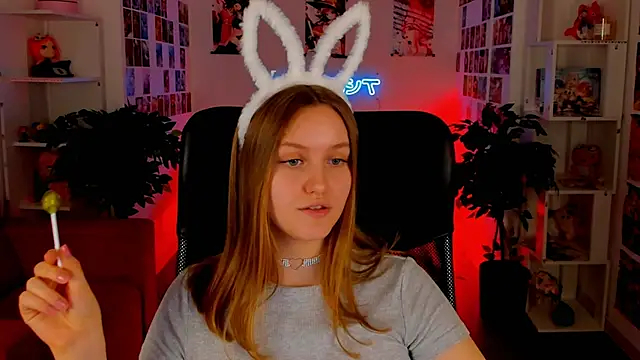 KellyPoter online show from December 13, 3:32 pm