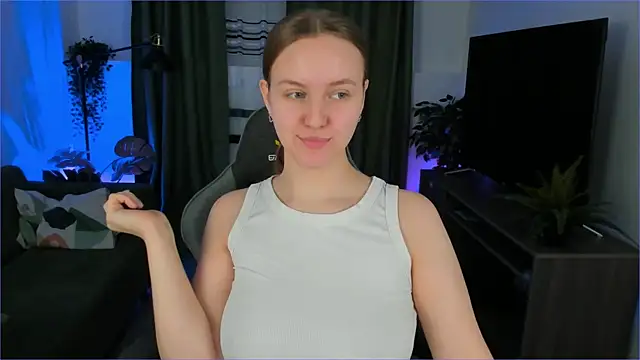 KellyPoter online show from January 18, 8:31 am