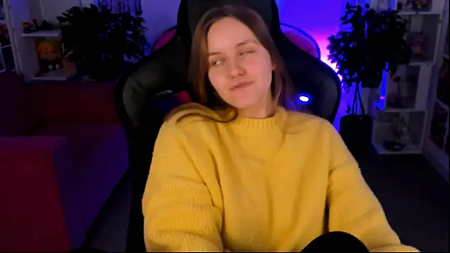 KellyPoter online show from February 18, 8:27 am