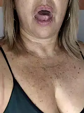 Kasandra Ho online show from January 15, 1:45 am