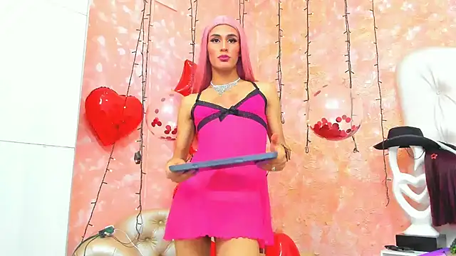 Snapshot of NahomiWhitel chatting on February 15, 2:47 am NahomiWhitel online show from February 15, 2:47 am