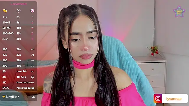 misscassidy  online show from February 6, 1:43 am