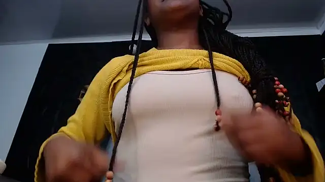 Snapshot of Hanna_Fox_69 chatting on September 15, 6:24 am Hanna Fox 69 online show from September 15, 6:24 am