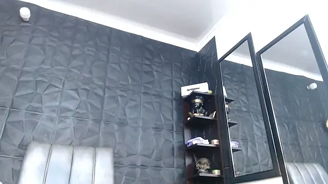 Snapshot of Hanna_Fox_69 chatting on October 30, 4:36 am Hanna Fox 69 online show from October 30, 4:36 am