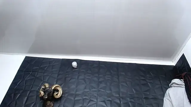 Snapshot of Hanna_Fox_69 chatting on November 27, 7:10 am Hanna Fox 69 online show from November 27, 7:10 am