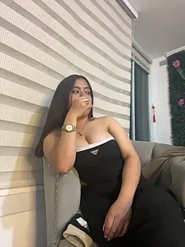 Snapshot of Lea_velle chatting on January 31, 7:18 am Lea velle online show from January 31, 7:18 am
