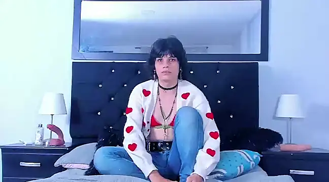 Snapshot of Caitlynwheler chatting on December 2, 1:03 am Caitlynwheler online show from December 2, 1:03 am