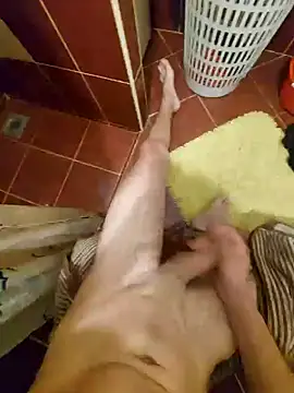 Snapshot of Deniell-01 chatting on November 13, 12:15 pm Deniell-01 online show from November 13, 12:15 pm