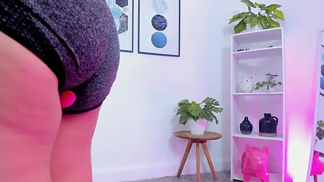 Abriil7 online show from February 3, 6:34 am