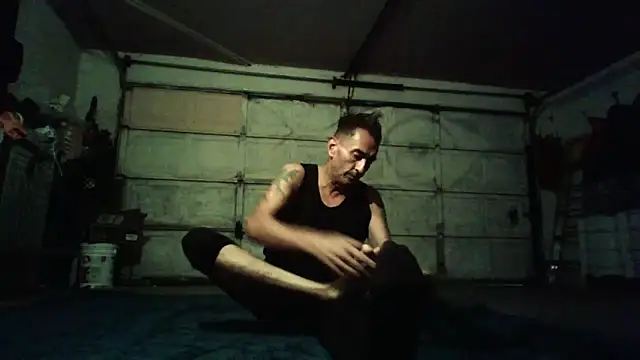 Snapshot of Pumpndeep chatting on October 6, 8:12 am Pumpndeep online show from October 6, 8:12 am