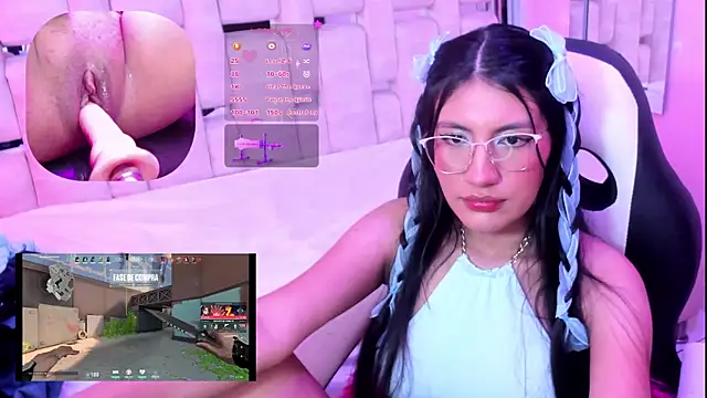 Snapshot of MiaVoss chatting on January 31, 8:22 am MiaVoss online show from January 31, 8:22 am