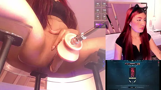 Snapshot of MiaVoss chatting on November 5, 9:59 pm MiaVoss online show from November 5, 9:59 pm