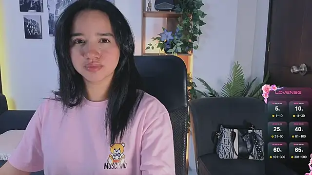 emilyrouxe online show from September 23, 1:58 pm