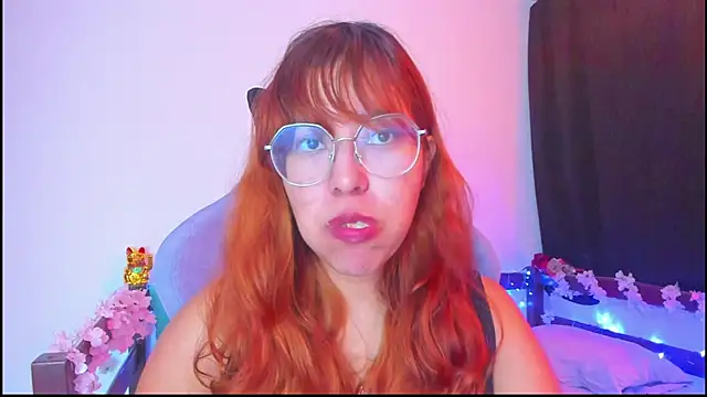 Snapshot of _Moon_Johnson chatting on November 4, 1:27 am Moon Johnson online show from November 4, 1:27 am