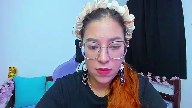 Snapshot of _Moon_Johnson chatting on November 12, 1:28 am Moon Johnson online show from November 12, 1:28 am