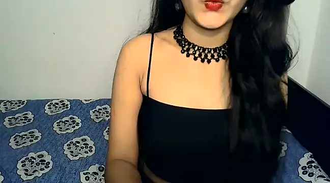 SUZY FROMUS online show from January 5, 11:59 am