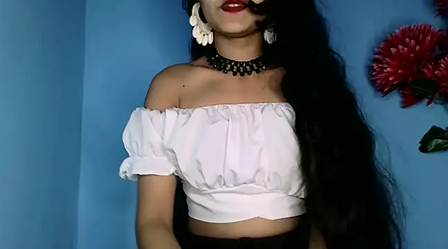 SUZY FROMUS online show from January 12, 6:27 pm