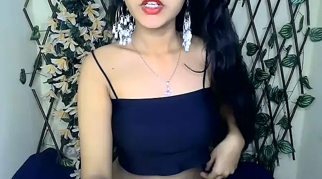 SUZY FROMUS online show from March 1, 7:15 pm