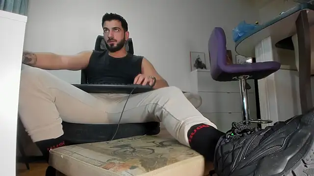 Snapshot of welcometo_hell chatting on September 29, 5:18 pm welcometo hell online show from September 29, 5:18 pm