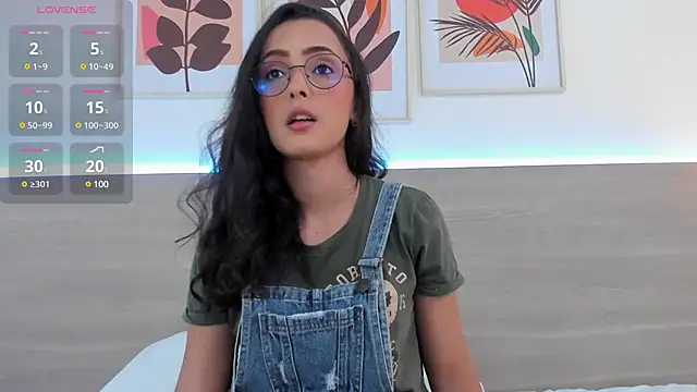 Snapshot of nataliiiiia chatting on March 20, 11:38 am nataliiiiia online show from March 20, 11:38 am