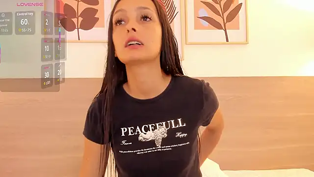 Snapshot of nataliiiiia chatting on November 14, 12:15 pm nataliiiiia online show from November 14, 12:15 pm