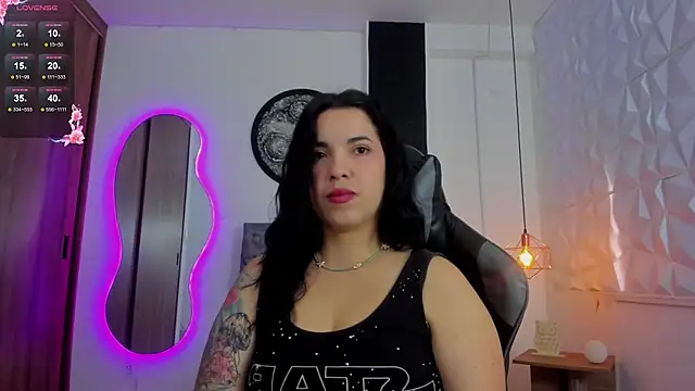 Snapshot of tatiana_sc chatting on January 7, 1:24 pm tatiana sc online show from January 7, 1:24 pm