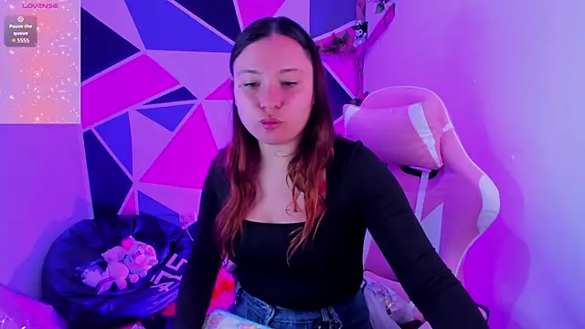 Carol Pinter online show from April 6, 5:47 pm