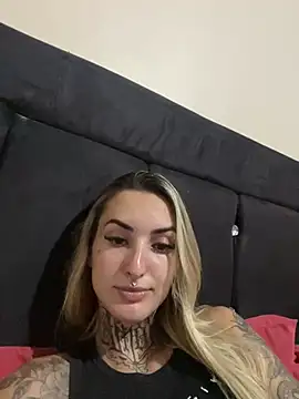 hotskinny1 online show from March 5, 3:08 am