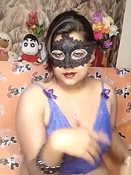 Snapshot of Hottyalia chatting on January 9, 5:54 pm Hottyalia online show from January 9, 5:54 pm