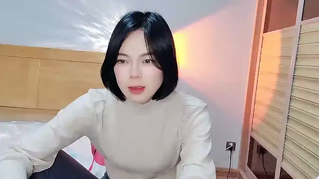 Linda-LL online show from February 10, 12:39 pm