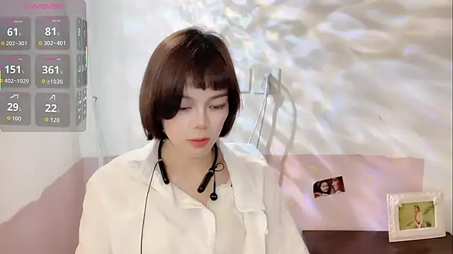 Linda-LL online show from October 26, 6:19 am