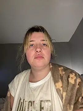 Curvy Rosie99 online show from December 26, 9:37 pm