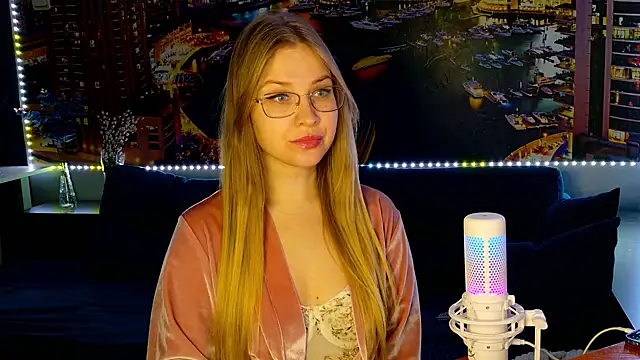 pusyavykusya online show from March 11, 7:25 pm