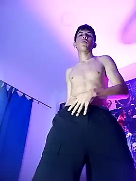 Snapshot of Troy_Daniels chatting on December 2, 2:42 am Troy Daniels online show from December 2, 2:42 am