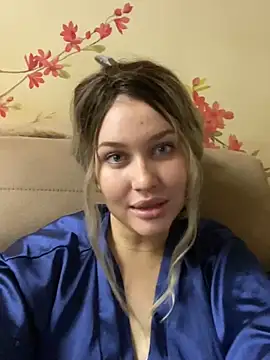 Snapshot of KikiWatson chatting on December 31, 4:46 pm KikiWatson online show from December 31, 4:46 pm