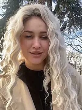 Snapshot of KikiWatson chatting on January 7, 11:58 am KikiWatson online show from January 7, 11:58 am