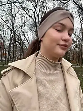 Snapshot of KikiWatson chatting on January 23, 8:15 am KikiWatson online show from January 23, 8:15 am