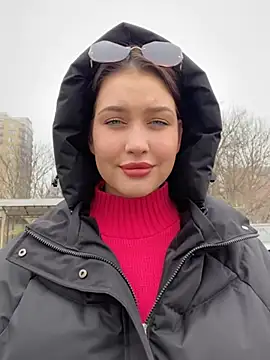 Snapshot of KikiWatson chatting on February 1, 8:08 am KikiWatson online show from February 1, 8:08 am