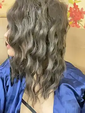 Snapshot of KikiWatson chatting on February 14, 5:36 pm KikiWatson online show from February 14, 5:36 pm