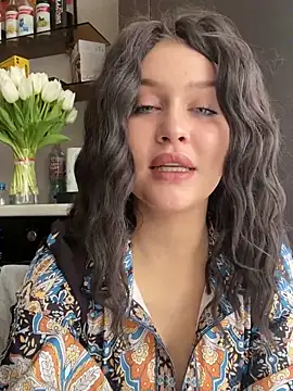 Snapshot of KikiWatson chatting on February 17, 11:44 am KikiWatson online show from February 17, 11:44 am