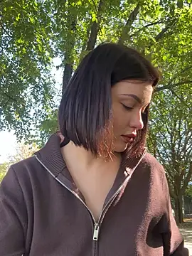 Snapshot of KikiWatson chatting on September 24, 7:12 am KikiWatson online show from September 24, 7:12 am