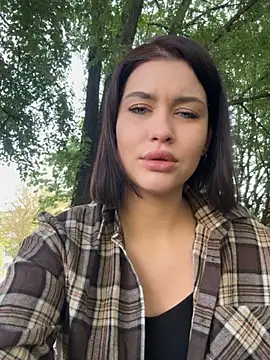 Snapshot of KikiWatson chatting on September 25, 6:06 am KikiWatson online show from September 25, 6:06 am