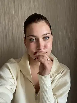 Snapshot of KikiWatson chatting on October 4, 12:36 pm KikiWatson online show from October 4, 12:36 pm