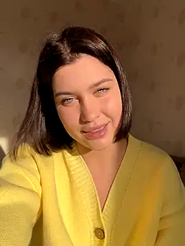 Snapshot of KikiWatson chatting on October 18, 1:12 pm KikiWatson online show from October 18, 1:12 pm