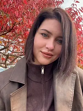 Snapshot of KikiWatson chatting on October 23, 7:18 am KikiWatson online show from October 23, 7:18 am